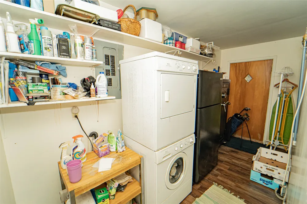 204 Fm 209 E Woodson, TX 76491