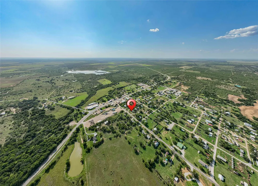 204 Fm 209 E Woodson, TX 76491