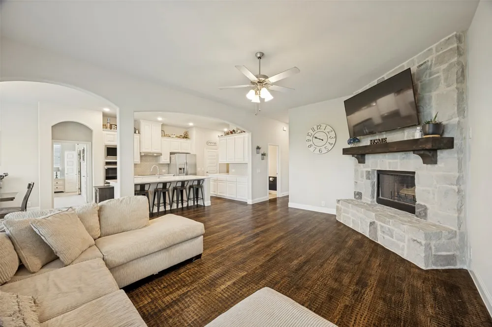 8795 County Road 502 Blue Ridge, TX 75424