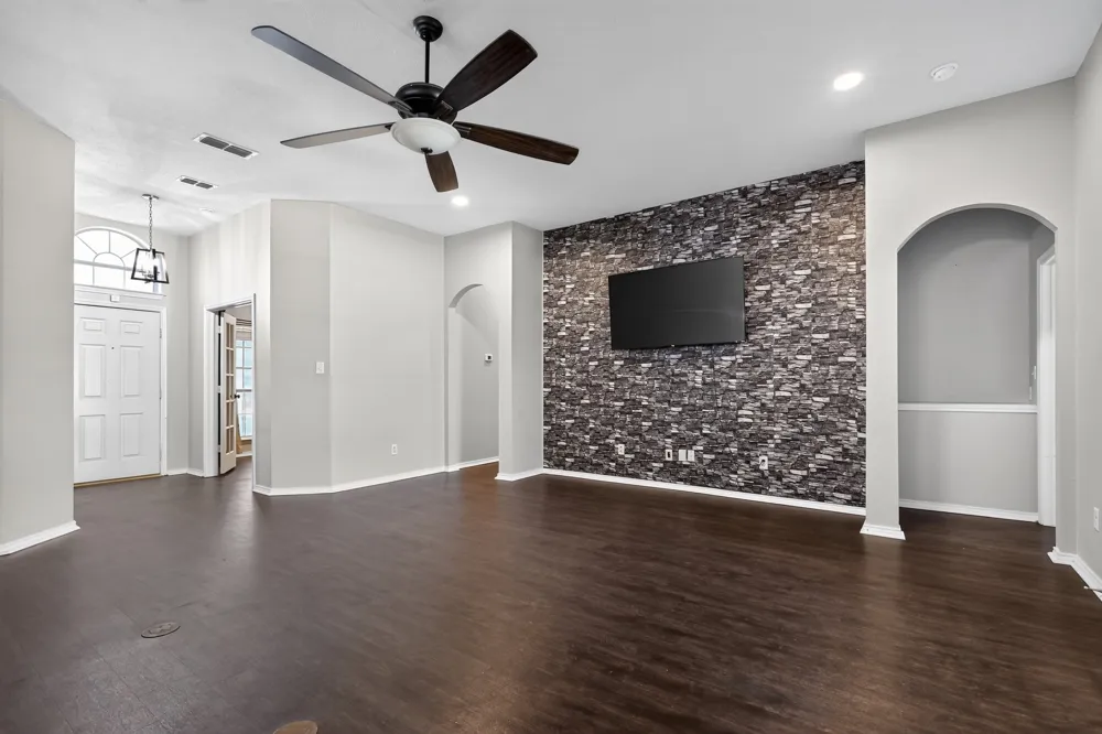 508 Kempson Court Saginaw, TX 76179