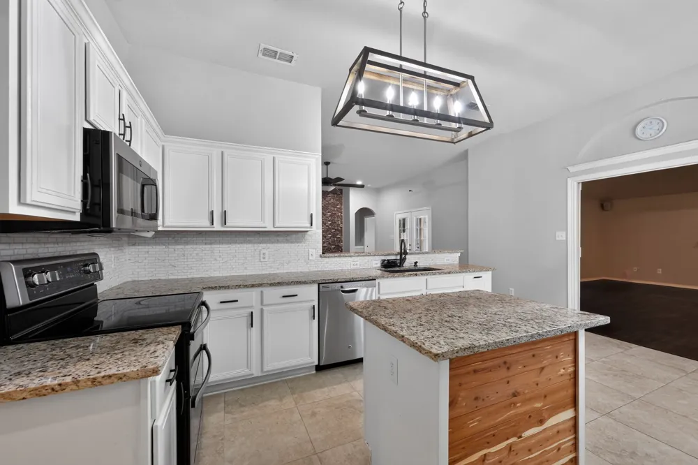 508 Kempson Court Saginaw, TX 76179