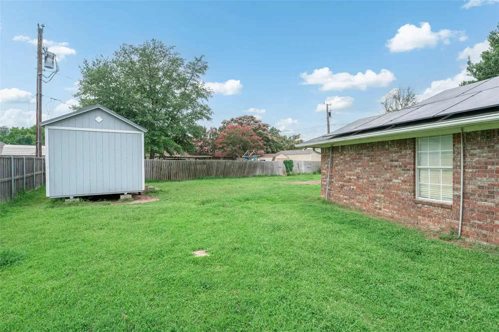 2205 Canyon Circle Bonham, TX 75418