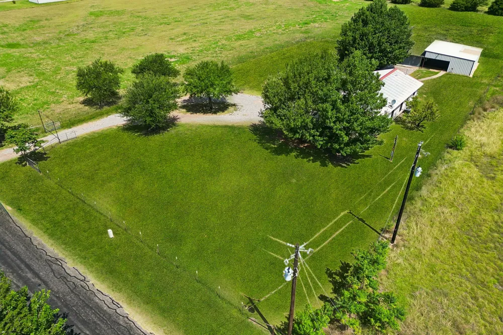 14221 County Road 545 Nevada, TX 75173