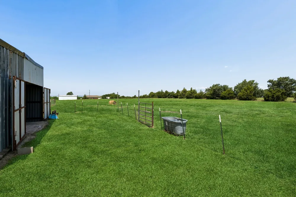 14221 County Road 545 Nevada, TX 75173