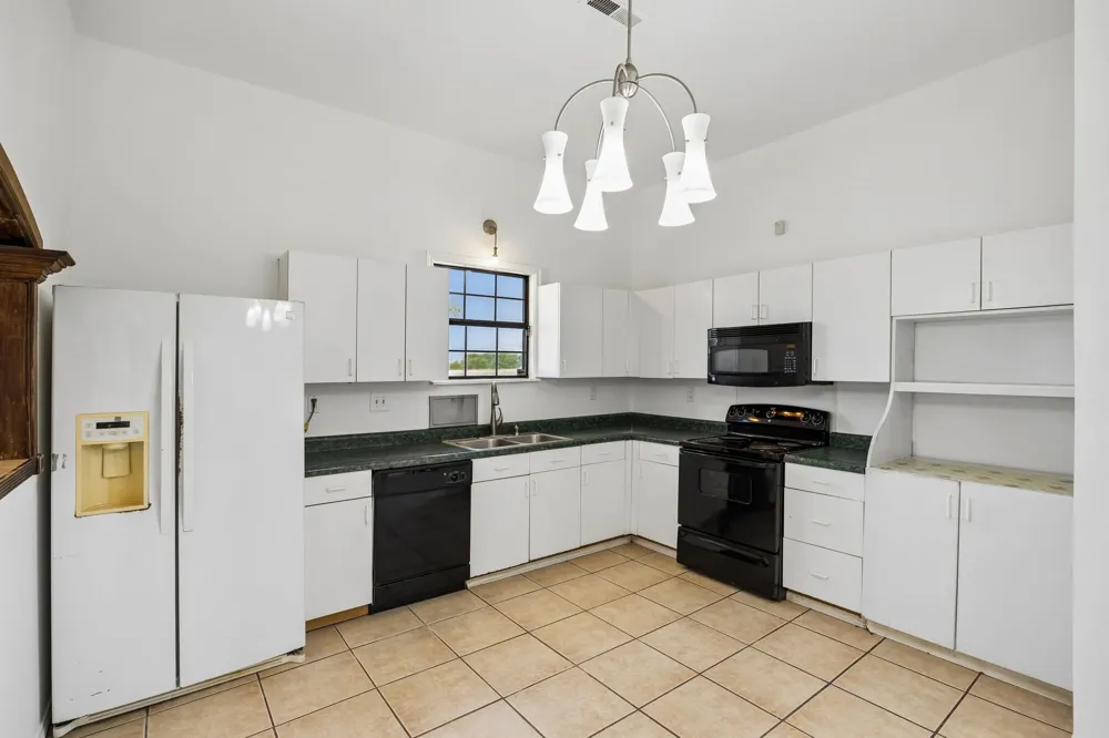 14221 County Road 545 Nevada, TX 75173