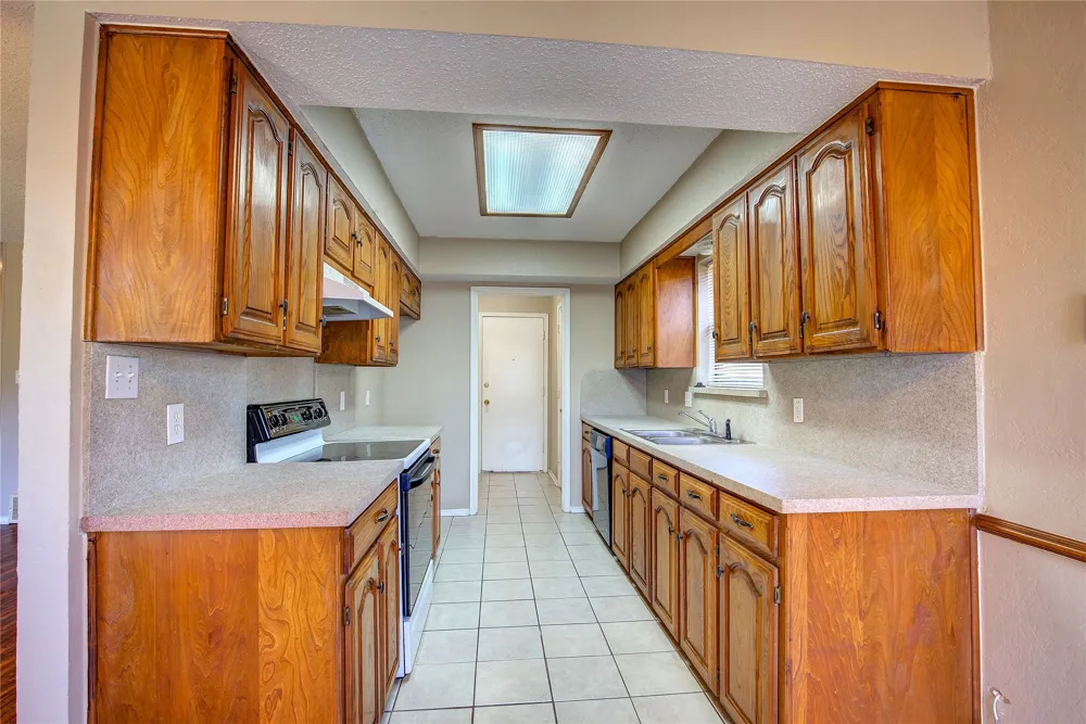 7724 Pebblebrook Drive Watauga, TX 76148