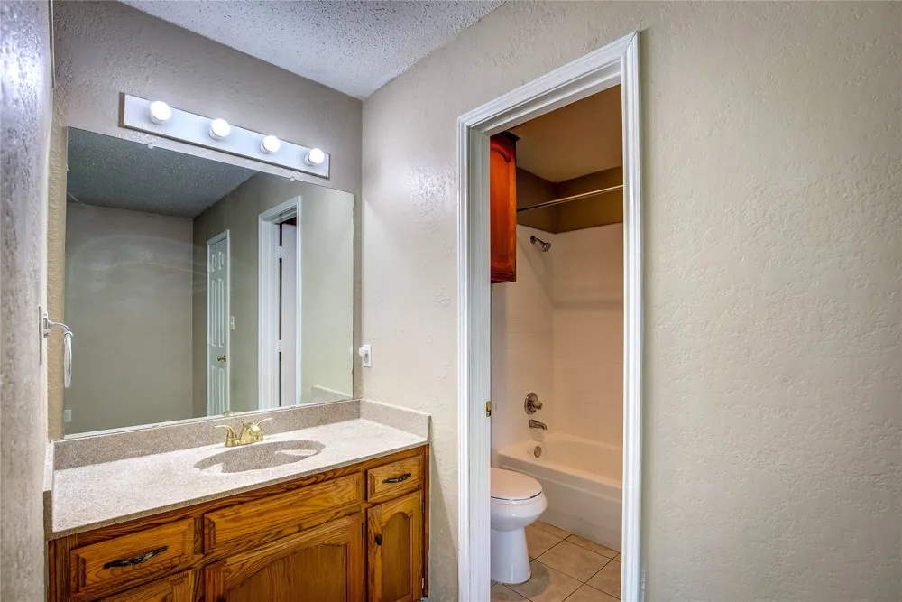 7724 Pebblebrook Drive Watauga, TX 76148