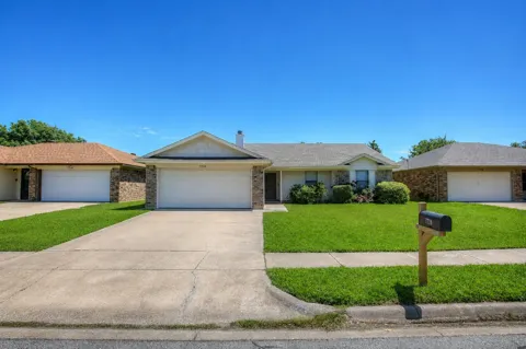 7724 Pebblebrook Drive