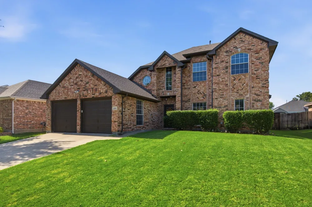 305 Ravenna Road Lake Dallas, TX 75065