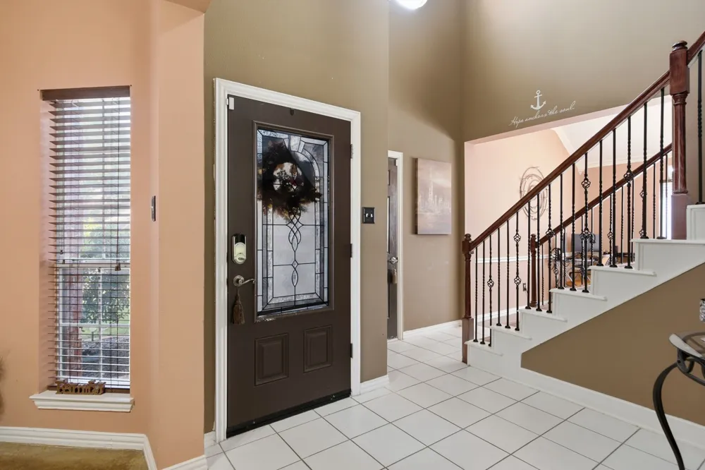 305 Ravenna Road Lake Dallas, TX 75065