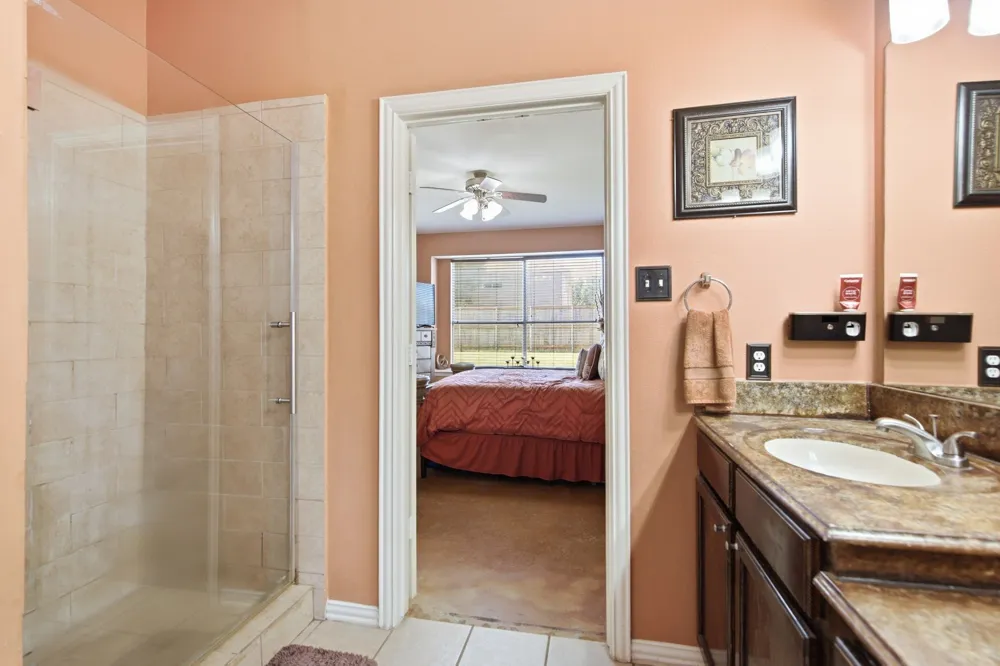 305 Ravenna Road Lake Dallas, TX 75065