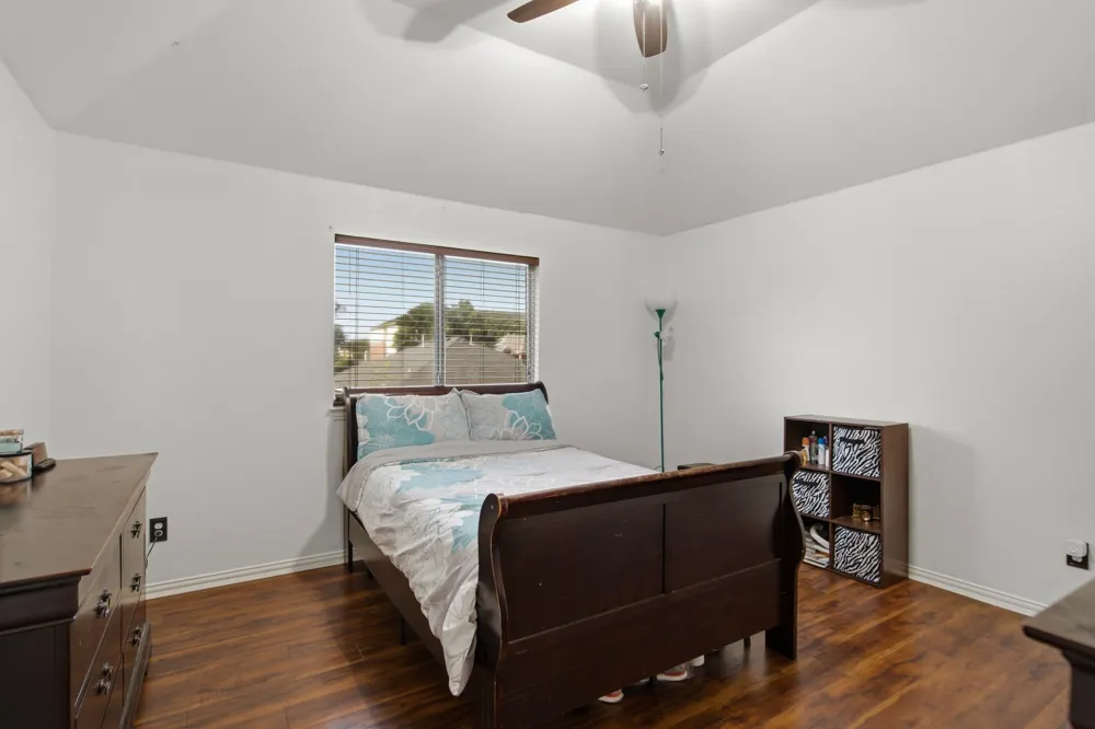305 Ravenna Road Lake Dallas, TX 75065