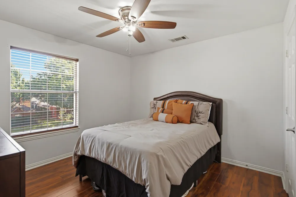 305 Ravenna Road Lake Dallas, TX 75065