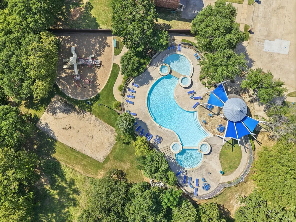 305 Ravenna Road Lake Dallas, TX 75065