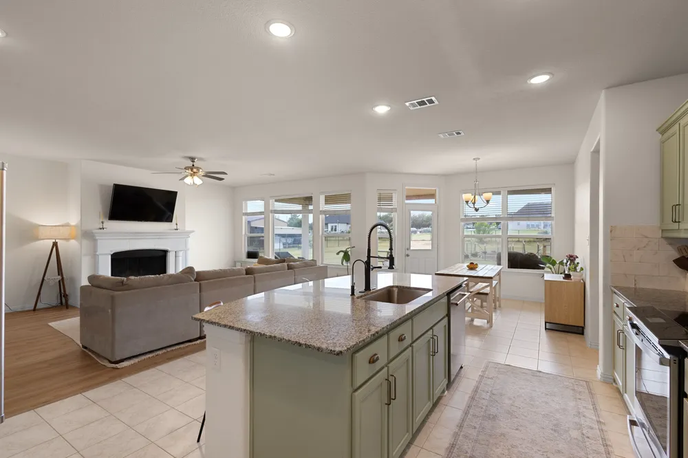170 Spring Creek Circle Paradise, TX 76073
