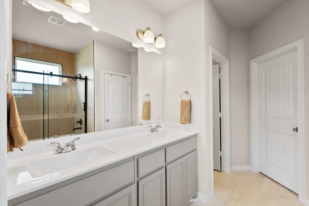 170 Spring Creek Circle Paradise, TX 76073
