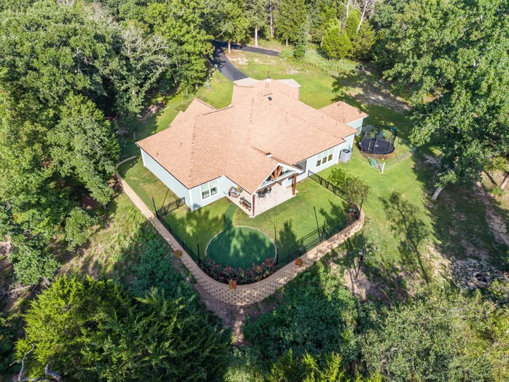 9006 Fallow Run Larue, TX 75770