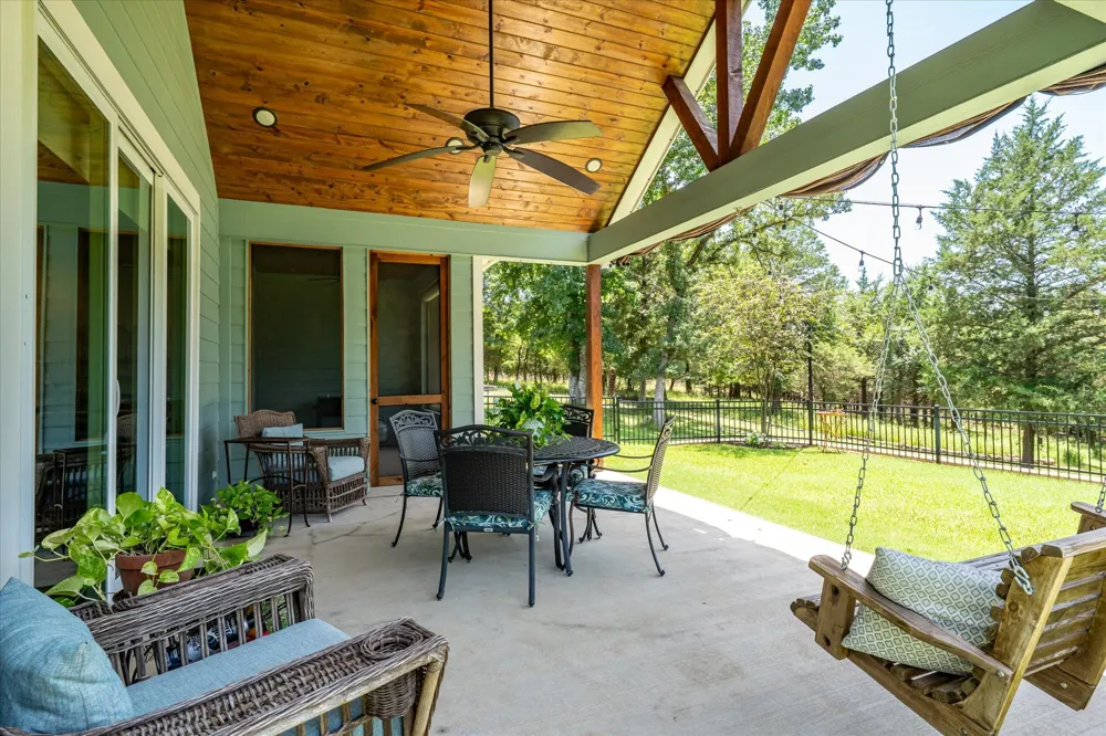 9006 Fallow Run Larue, TX 75770