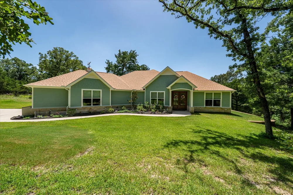 9006 Fallow Run Larue, TX 75770