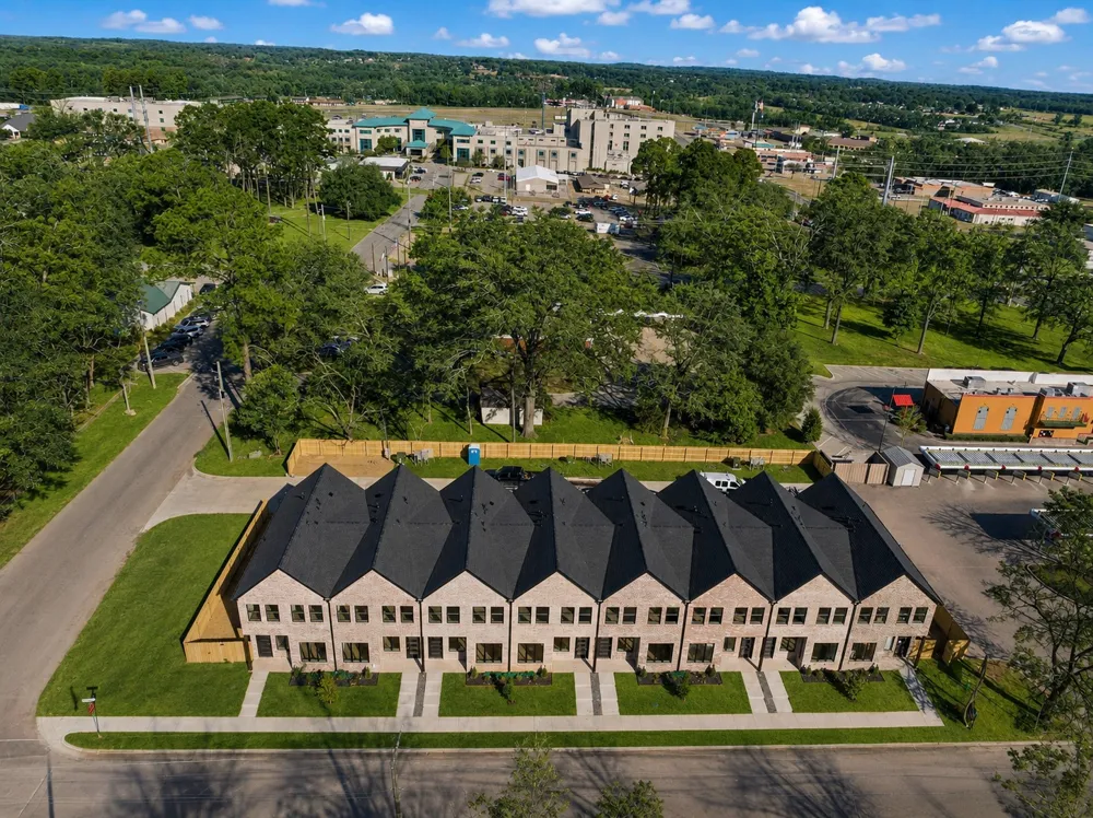 196 W 17th Street Mt Pleasant, TX 75455