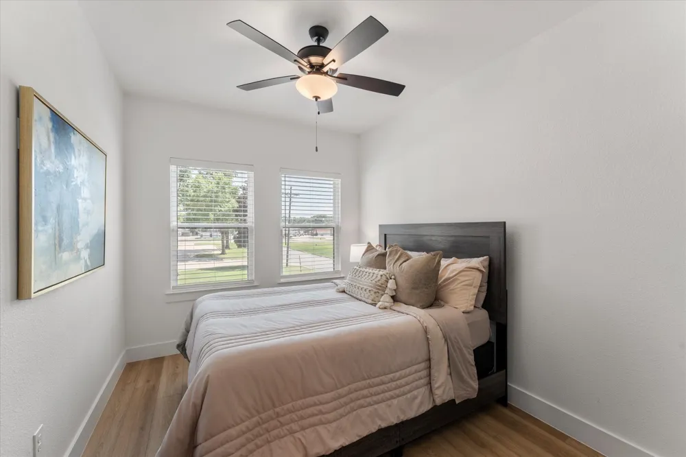 196 W 17th Street Mt Pleasant, TX 75455