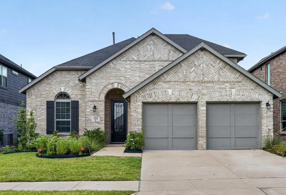 533 Cedarwood Street Little Elm, TX 76227