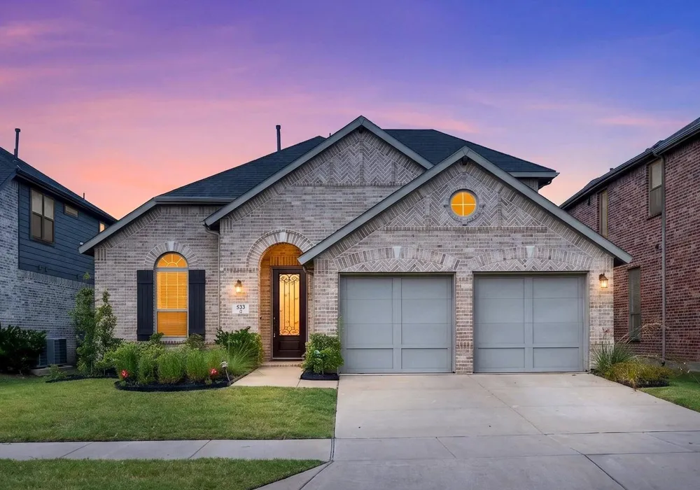 533 Cedarwood Street Little Elm, TX 76227