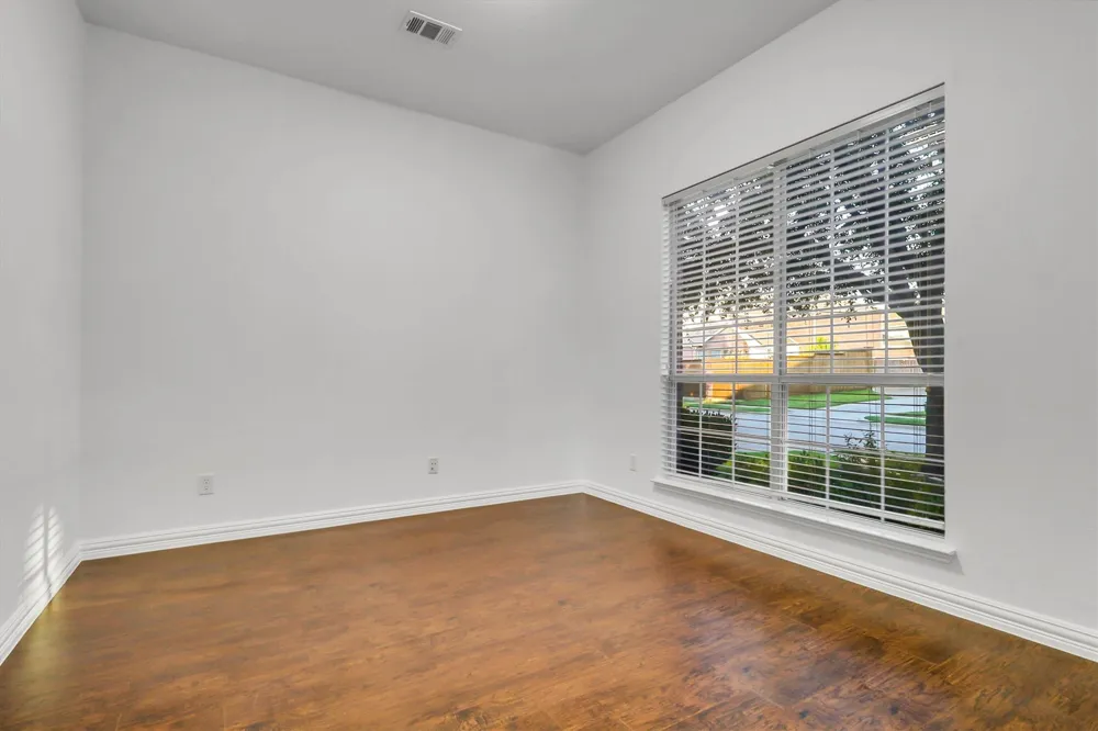 1194 Maple Ridge Way Murphy, TX 75094