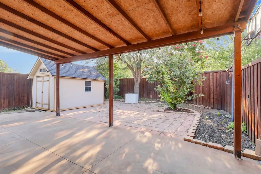 1194 Maple Ridge Way Murphy, TX 75094