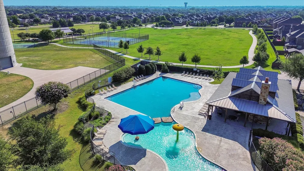 1194 Maple Ridge Way Murphy, TX 75094