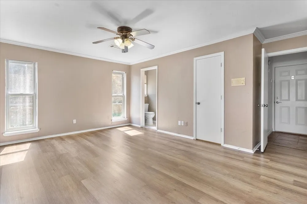 1820 Green Ridge Court Carrollton, TX 75007