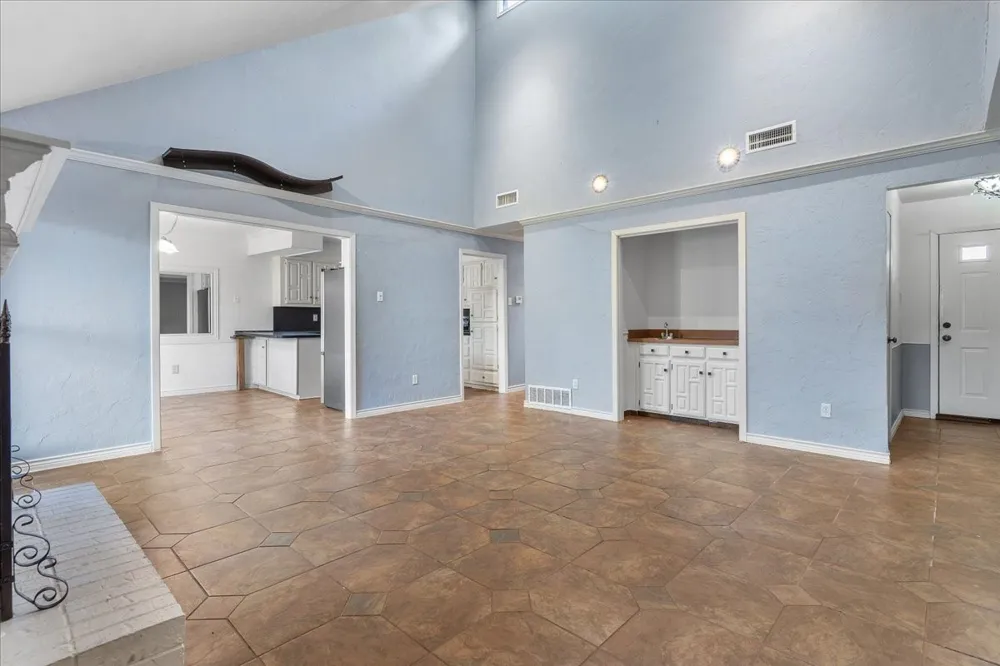 1820 Green Ridge Court Carrollton, TX 75007