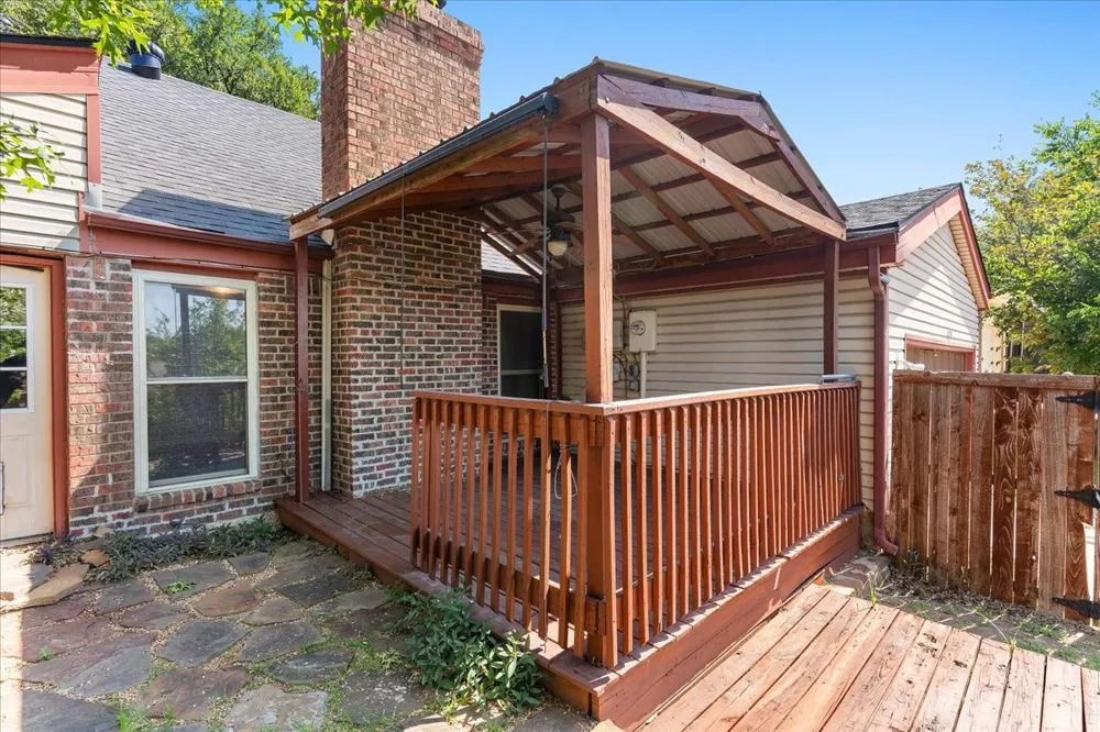 1820 Green Ridge Court Carrollton, TX 75007