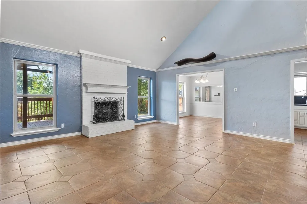 1820 Green Ridge Court Carrollton, TX 75007