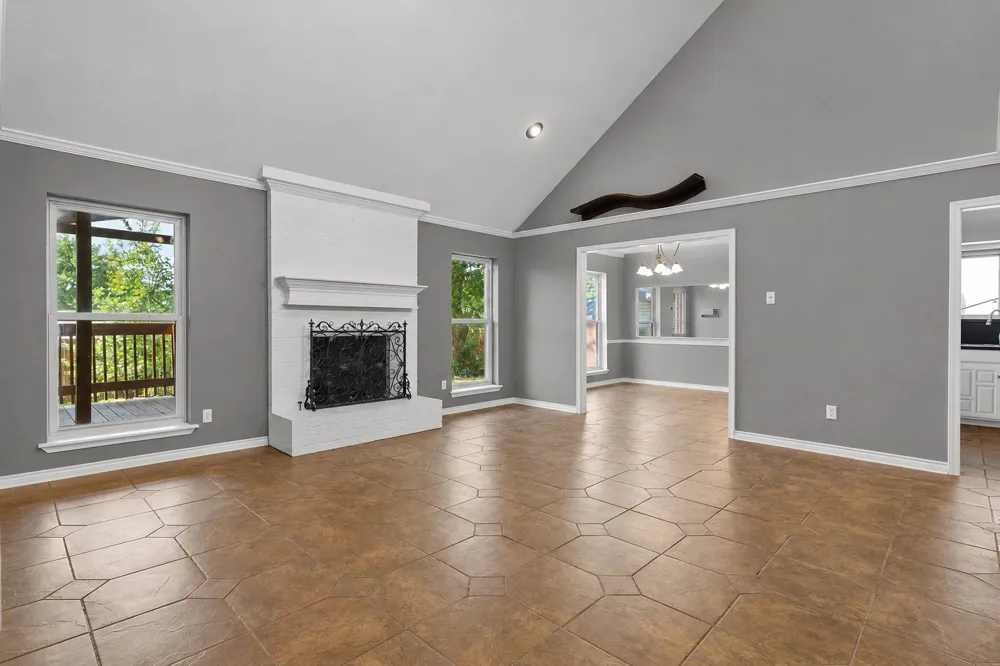 1820 Green Ridge Court Carrollton, TX 75007
