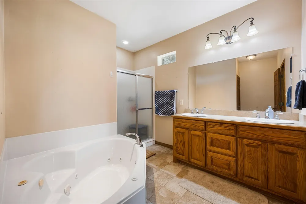 2210 County Road 1076 Celeste, TX 75423