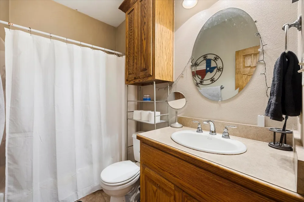 2210 County Road 1076 Celeste, TX 75423
