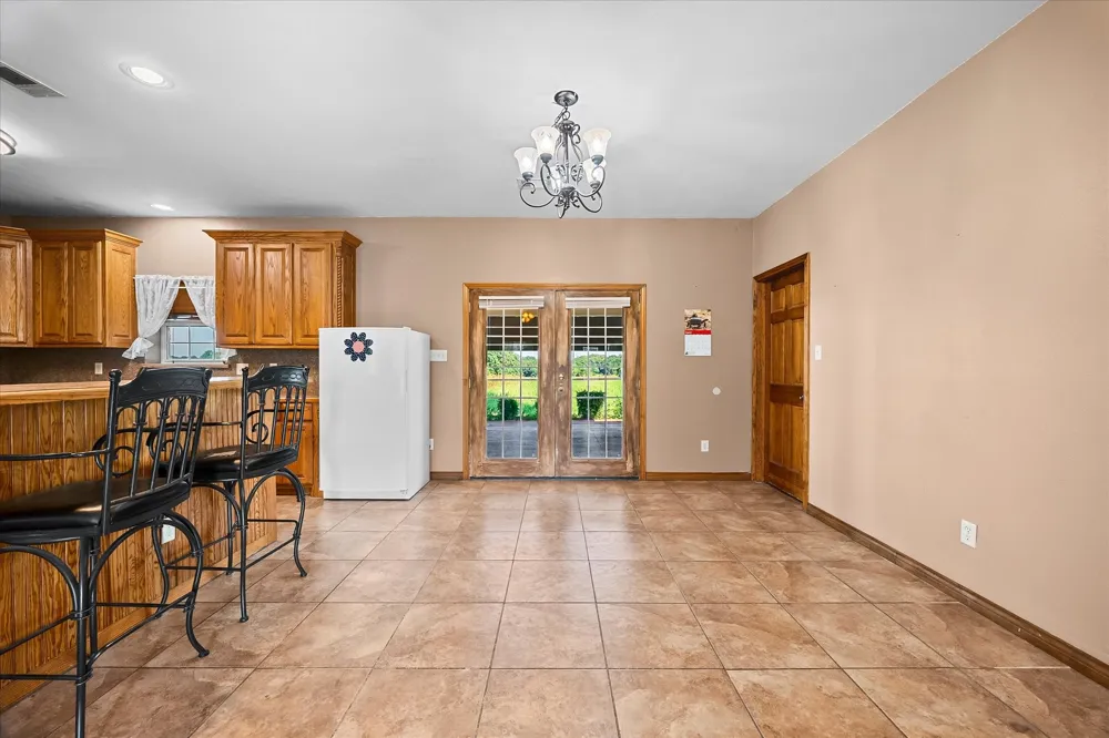 2210 County Road 1076 Celeste, TX 75423