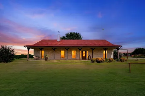 2210 County Road 1076