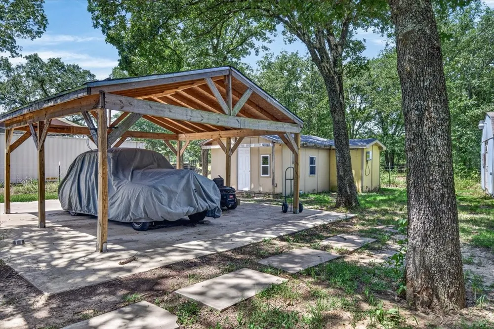 12281 County Road 2149 Kemp, TX 75143
