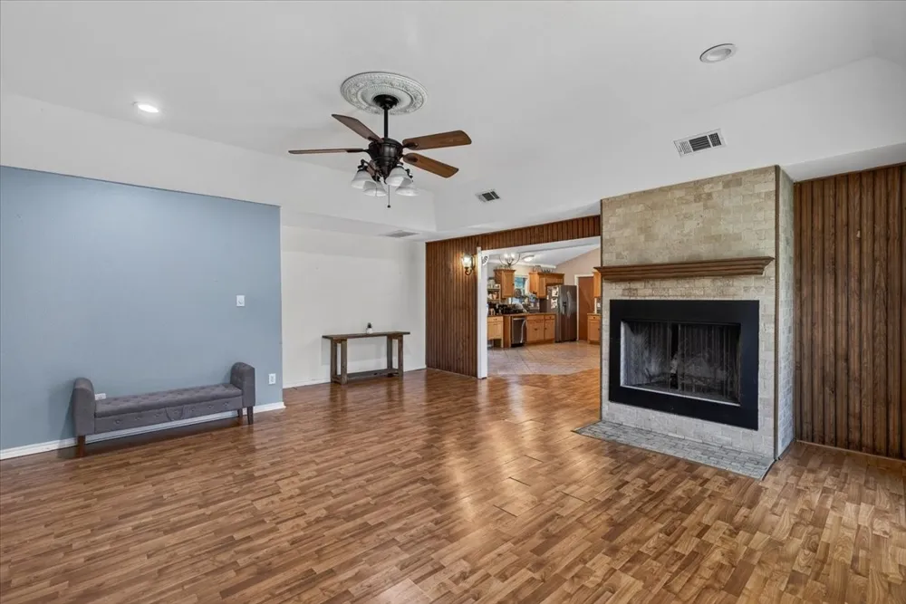 12281 County Road 2149 Kemp, TX 75143