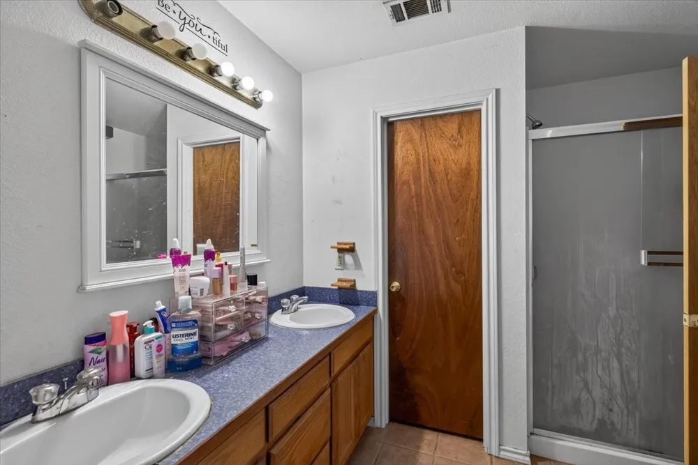 12281 County Road 2149 Kemp, TX 75143