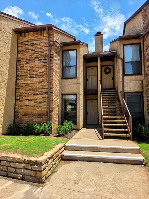 2103 Friendly Drive #3211