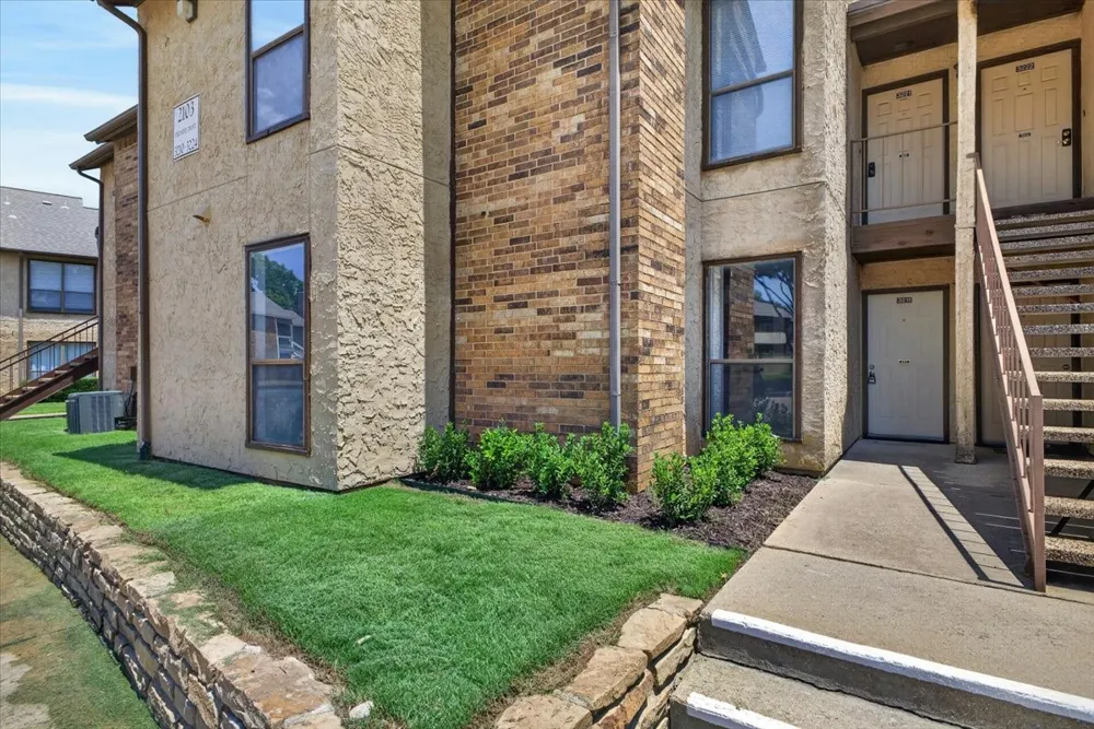 2103 Friendly Drive #3211 Arlington, TX 76011