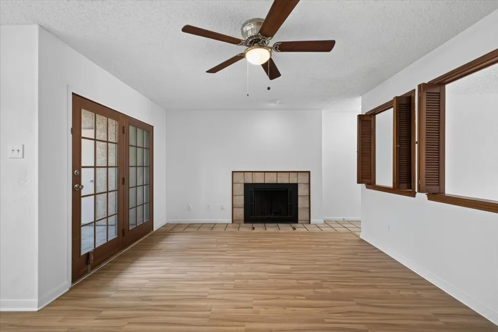 2103 Friendly Drive #3211 Arlington, TX 76011