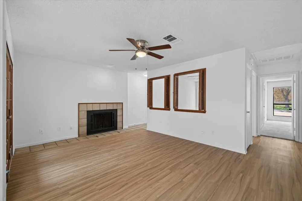 2103 Friendly Drive #3211 Arlington, TX 76011