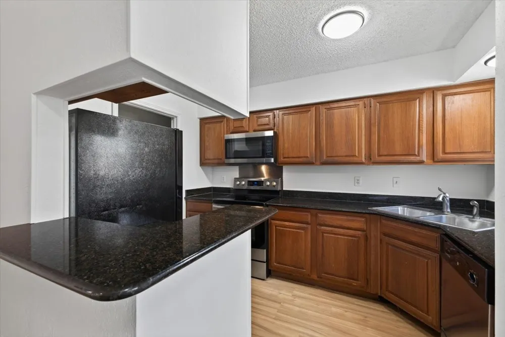2103 Friendly Drive #3211 Arlington, TX 76011