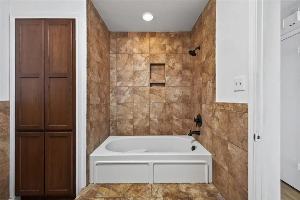 2103 Friendly Drive #3211 Arlington, TX 76011