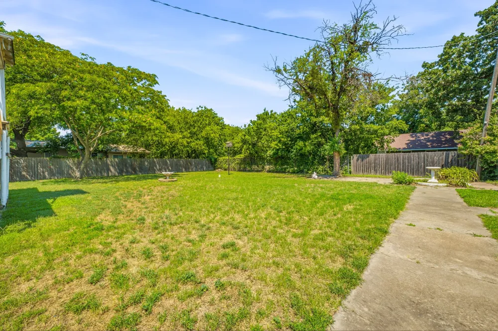648 Belknap Street Stephenville, TX 76401
