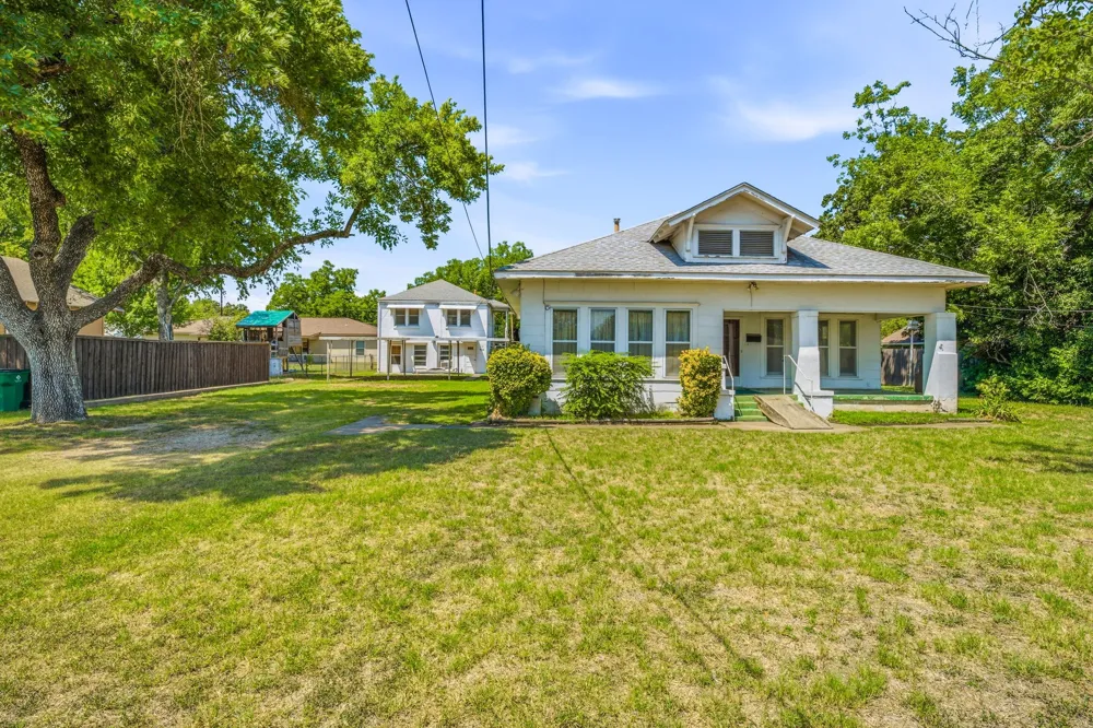648 Belknap Street Stephenville, TX 76401
